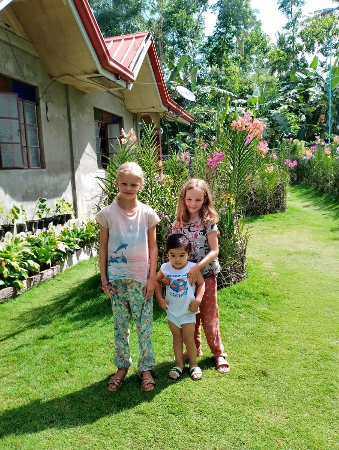 Lhoyjean Garden Hostel Batuan Extérieur photo