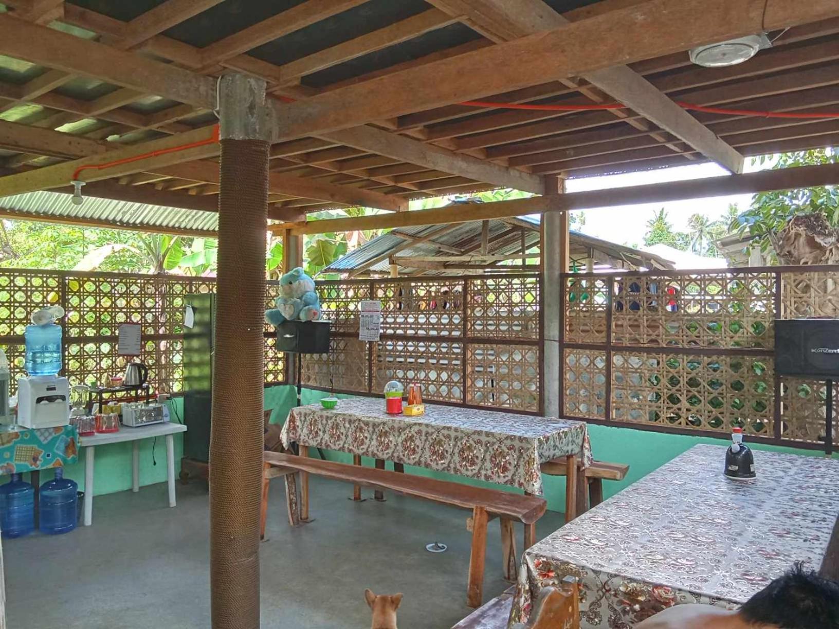 Lhoyjean Garden Hostel Batuan Extérieur photo