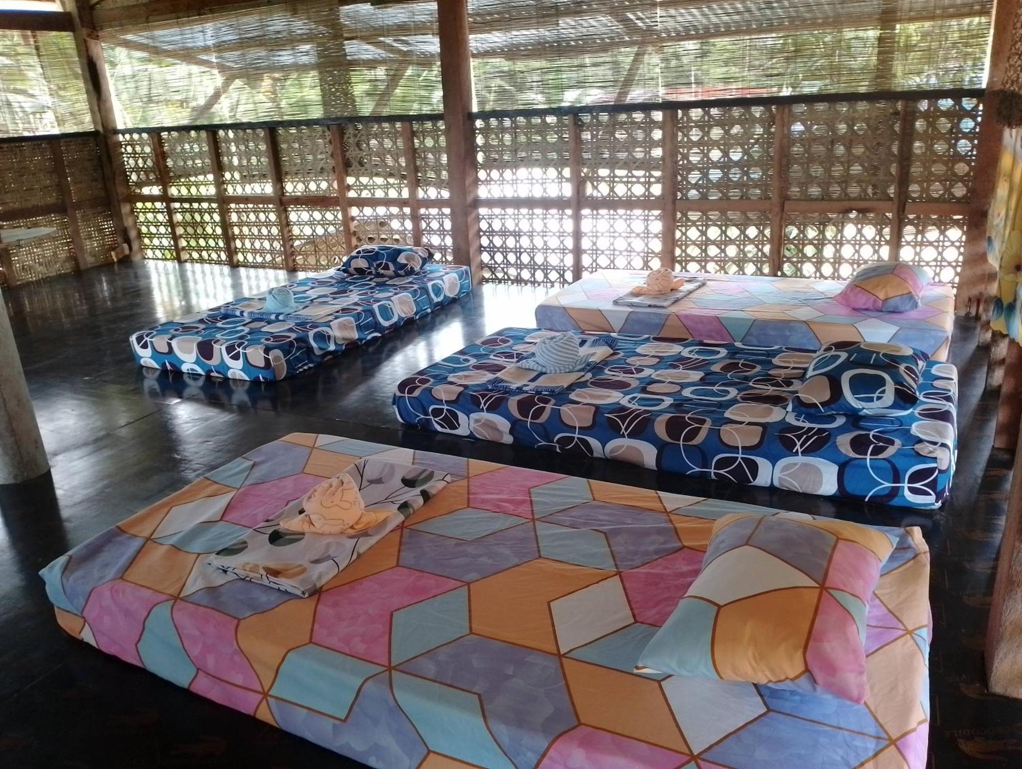 Lhoyjean Garden Hostel Batuan Extérieur photo