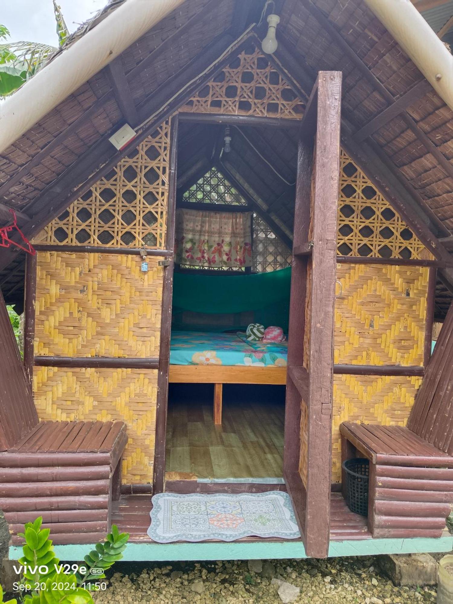 Lhoyjean Garden Hostel Batuan Extérieur photo
